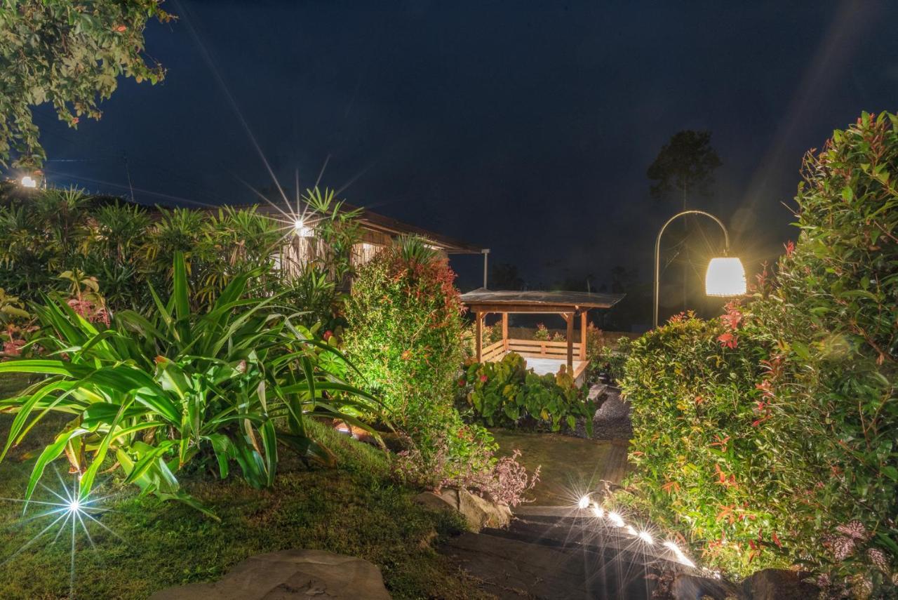 Kayukopi Villa Munduk  Exterior photo